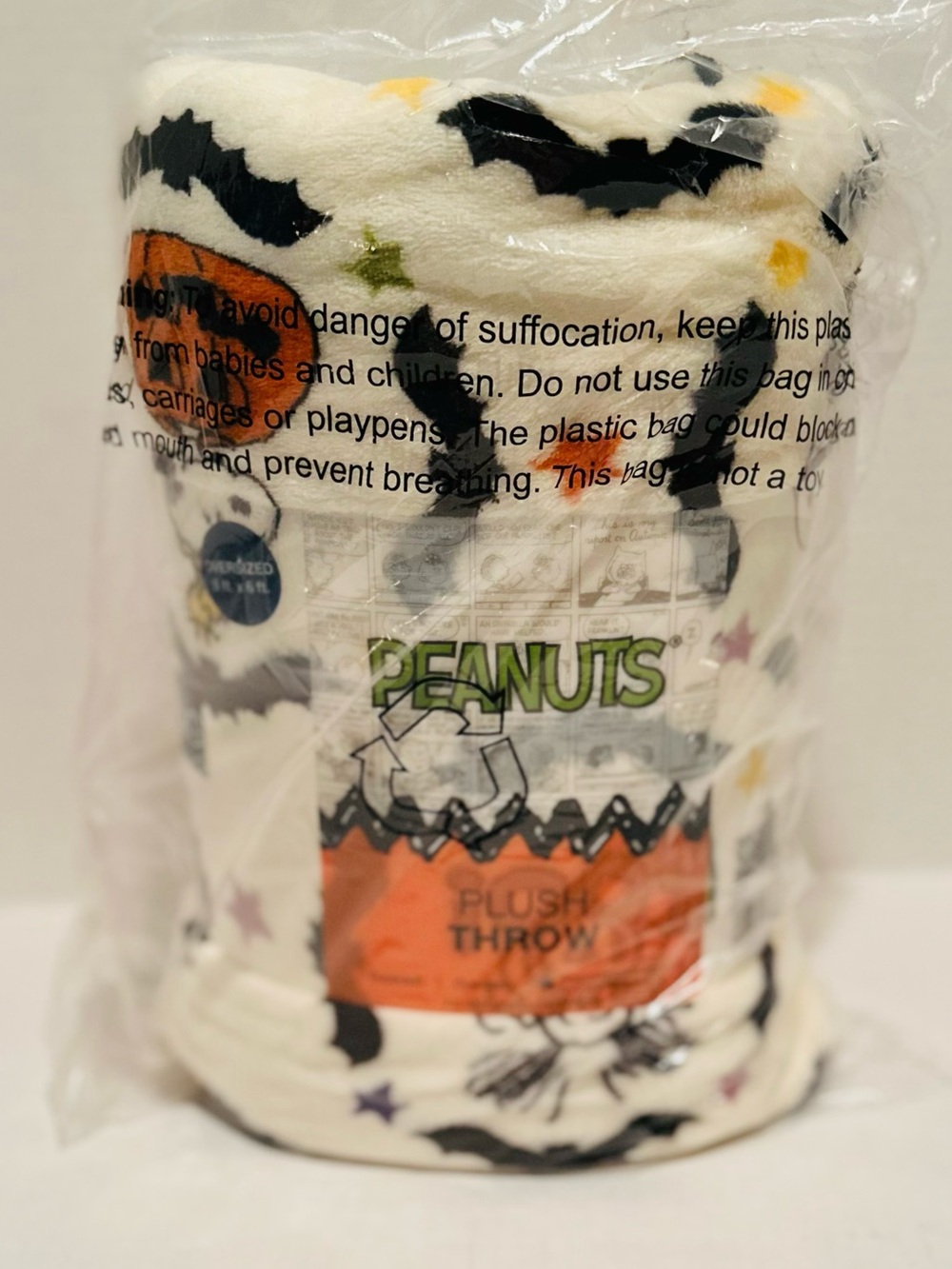Peanuts NWT Halloween Snoopy & Friends Oversized Plush 60 X 72 Throw